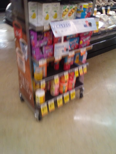 Grocery Store «Safeway», reviews and photos, 1755 Pacific Hwy W, Junction City, OR 97448, USA