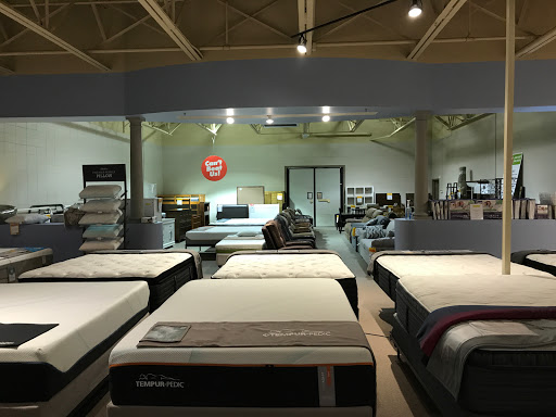 Furniture Store «Slumberland Furniture», reviews and photos, 4390 Dodge St, Dubuque, IA 52003, USA