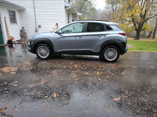 Hyundai Dealer «Fox Hyundai», reviews and photos, 4141 28th St SE, Grand Rapids, MI 49512, USA