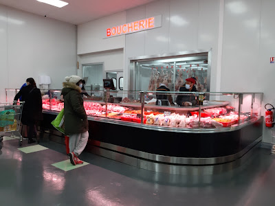 Hyper Market à Fresnes