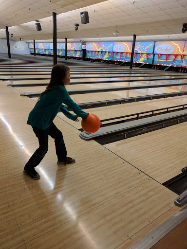 Bowling Alley «Hi Joy Bowl», reviews and photos, 1011 Bethel Ave, Port Orchard, WA 98366, USA