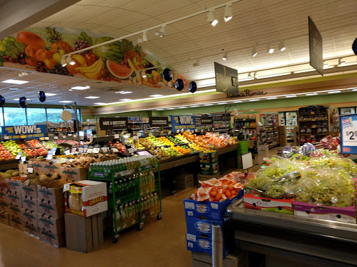Grocery Store «Stop & Shop», reviews and photos, 700 Pleasant St, Watertown, MA 02472, USA