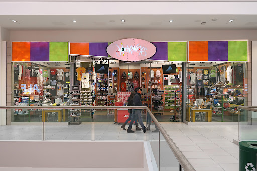 Journeys, 201 E Magnolia Blvd #288, Burbank, CA 91501, USA, 