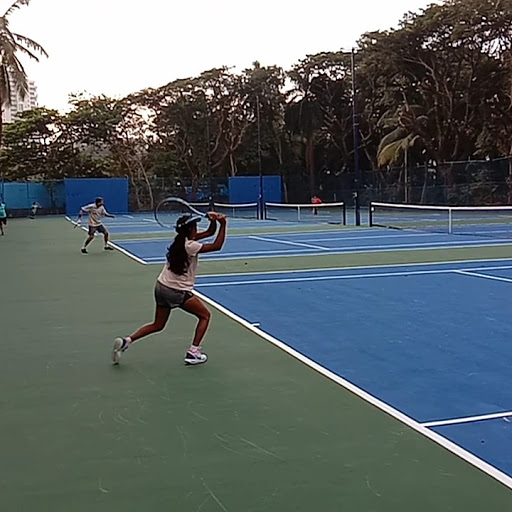 Leo Tennis Academy
