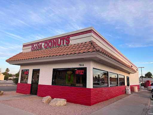 Bosa Donuts, 7444 E McDowell Rd, Scottsdale, AZ 85257, USA, 