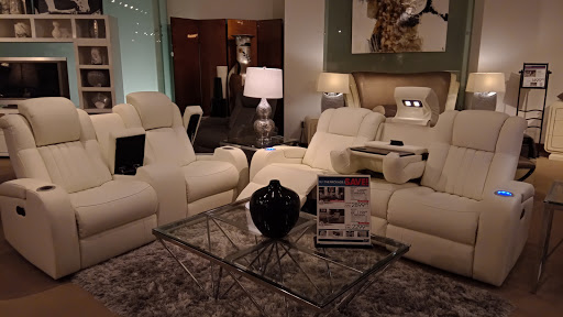 Furniture Store «Rooms To Go & Rooms To Go Kids Furniture Store - Miami International (Doral)», reviews and photos, 10623 NW 12th St, Doral, FL 33172, USA