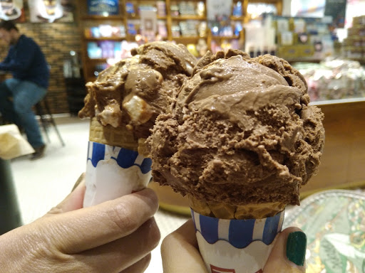 Chocolate Shop «Ghirardelli Ice Cream and Chocolate Shop», reviews and photos, 3545 S Las Vegas Blvd, Las Vegas, NV 89109, USA