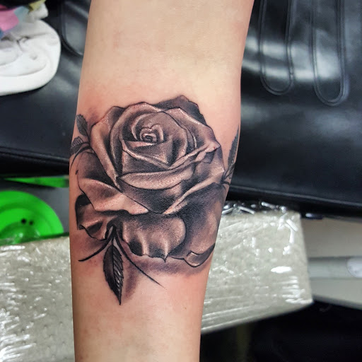 Explore tattoo sleeves ideas design, creative tattoo ideas in Garden Grove, available at Dr. Tattoo Studio