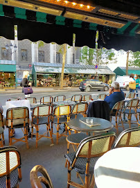 Atmosphère du Restaurant Le Paris London - n°10