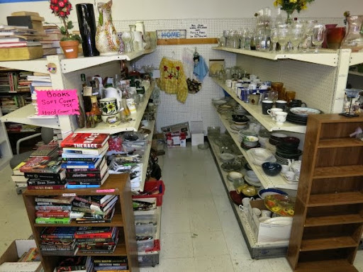 Thrift Store «The Kindness Wave Foundation Thrift Store», reviews and photos, 6210 Seminole Blvd, Seminole, FL 33772, USA