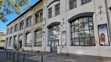 Magyar Fodrász Akadémia Oktatási Központ