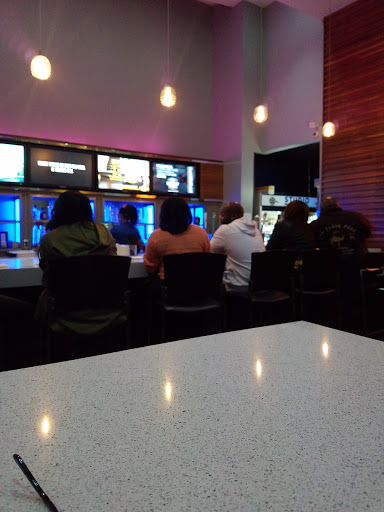 Movie Theater «Studio Movie Grill», reviews and photos, 2880 Holcomb Bridge Rd, Alpharetta, GA 30022, USA