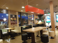 Atmosphère du Restauration rapide McDonald's à Villeneuve-le-Roi - n°12