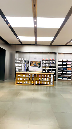 Computer Store «Apple King of Prussia», reviews and photos, 160 N Gulph Rd, King of Prussia, PA 19406, USA