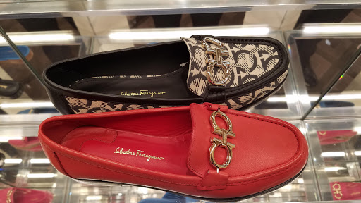 Jewelry Store «Cartier», reviews and photos, 370 N Rodeo Dr, Beverly Hills, CA 90210, USA