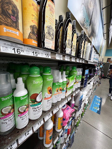 Pet Supply Store «Petco Animal Supplies», reviews and photos, 3551 W Hillsboro Blvd, Deerfield Beach, FL 33442, USA