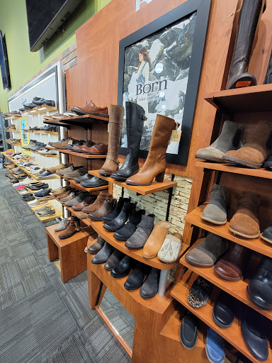 Shoe Store «MetroShoe Warehouse», reviews and photos, 2308 24th Ave NW, Norman, OK 73069, USA