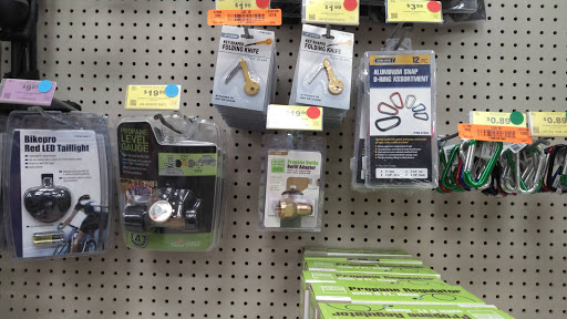 Hardware Store «Harbor Freight Tools», reviews and photos, 2000 Avondale Dr STE 104, Durham, NC 27704, USA