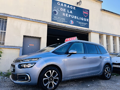 Garage de la république ( GDR garage ) à Échirolles