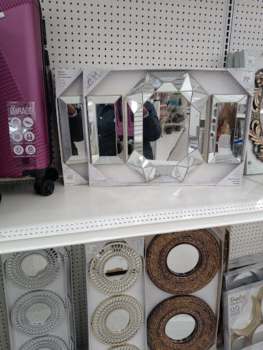 Department Store «Shoppers World (#25 Reisterstown Plaza)», reviews and photos, 6790 Reisterstown Rd, Baltimore, MD 21215, USA