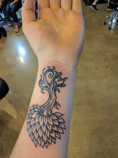 Tattoo Shop «Dreams Collide Tattoo», reviews and photos, 102 W King St, Lancaster, PA 17603, USA