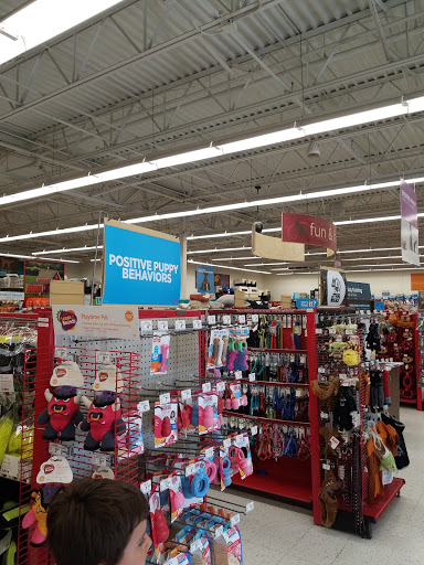 Pet Supply Store «Petco Animal Supplies», reviews and photos, 1250 N Germantown Pkwy #112, Cordova, TN 38016, USA