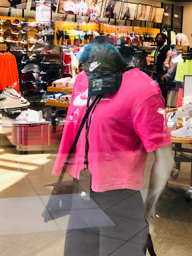 Shoe Store «Finish Line», reviews and photos, 9527 W Atlantic Blvd, Coral Springs, FL 33071, USA