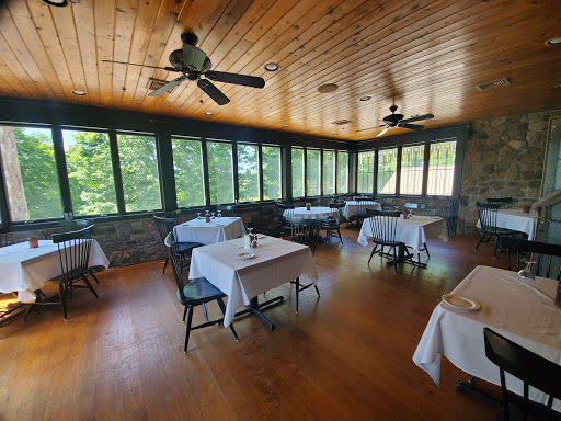 American Restaurant «Mohawk House», reviews and photos, 3 S Sparta Ave, Sparta Township, NJ 07871, USA