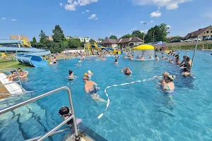 Kąpielisko - Gminny Ośrodek Sportu i Rekreacji w Twardogórze image