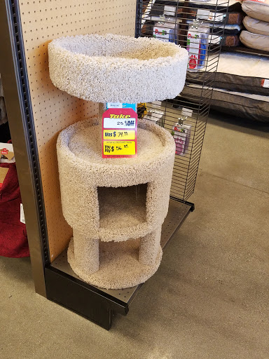 Pet Supply Store «Unleashed by Petco», reviews and photos, 1572 Foothill Blvd, La Verne, CA 91750, USA