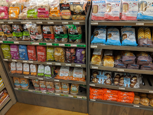 Grocery Store «Fresh Thyme Farmers Market- Naperville», reviews and photos, 790 Royal St George Dr, Naperville, IL 60563, USA