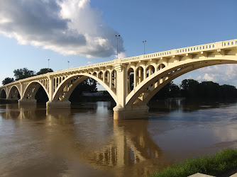 Lincoln Memorial Bridge