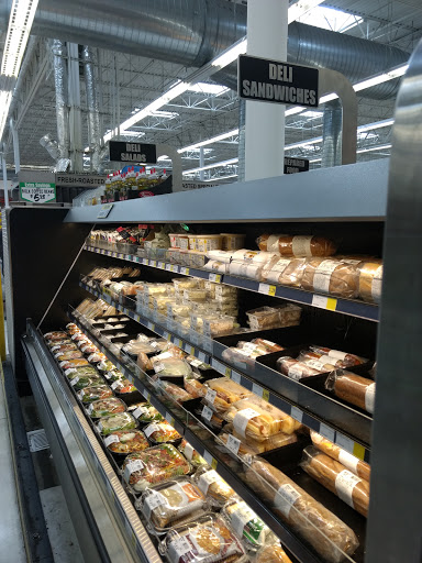 Supermarket «WinCo Foods», reviews and photos, 4488 W Shaw Ave, Fresno, CA 93722, USA