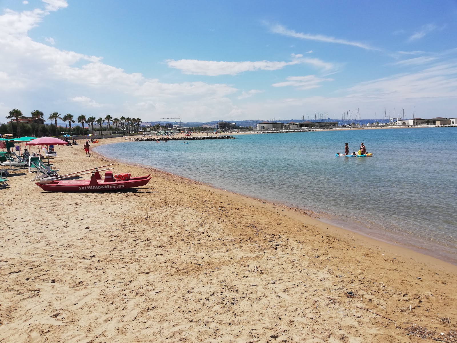 Foto von Marina di Montenero mit türkisfarbenes wasser Oberfläche