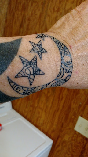 Tattoo Shop «Old Crow Tattoo», reviews and photos, 2625 N Main St #201, Crossville, TN 38555, USA