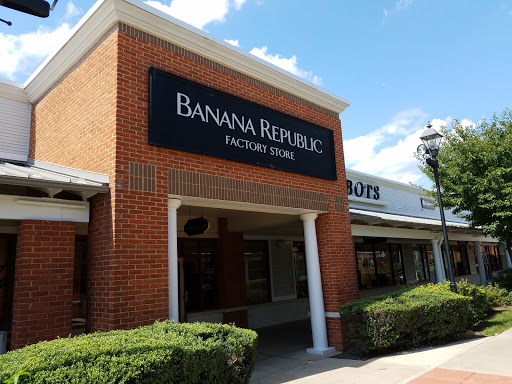 Banana Republic, 241 Fort Evans Rd NE, Leesburg, VA 20176, USA, 