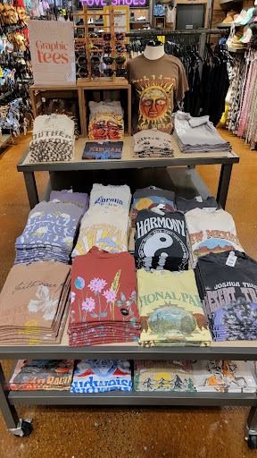 Clothing Store «Tillys», reviews and photos, 340 Inland Center Dr, San Bernardino, CA 92408, USA
