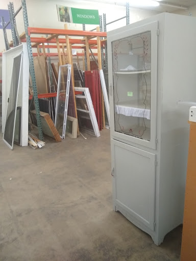 Shopping Mall «Great Western Shopping Center», reviews and photos, 240 N Wilson Rd, Columbus, OH 43204, USA