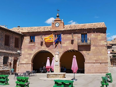 Ayuntamiento de Pozondón Calle Iglesia, 1, 44368 Pozondón, Teruel, España