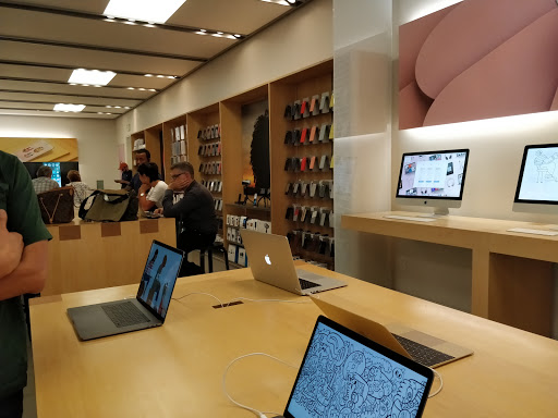 Computer Store «Apple Simi Valley», reviews and photos, 1555 Simi Town Center Way, Simi Valley, CA 93065, USA