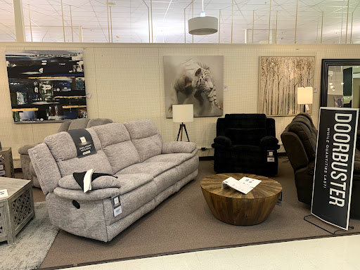 Furniture Store «Value City Furniture», reviews and photos, 4380 E New York St, Aurora, IL 60504, USA
