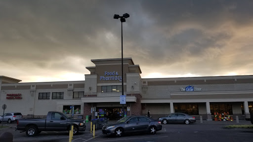 Shopping Mall «Poplar Plaza Shopping Center», reviews and photos, 3440 Poplar Ave, Memphis, TN 38111, USA