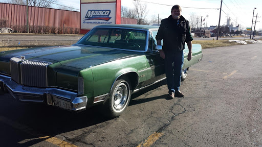 Auto Body Shop «Maaco Collision Repair & Auto Painting», reviews and photos, 252 Commonwealth Dr, Carol Stream, IL 60188, USA