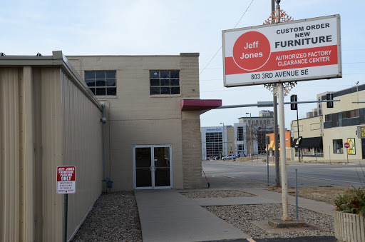 Furniture Store «Jeff Jones Furniture On Consignment», reviews and photos, 803 3rd Ave SE, Cedar Rapids, IA 52403, USA