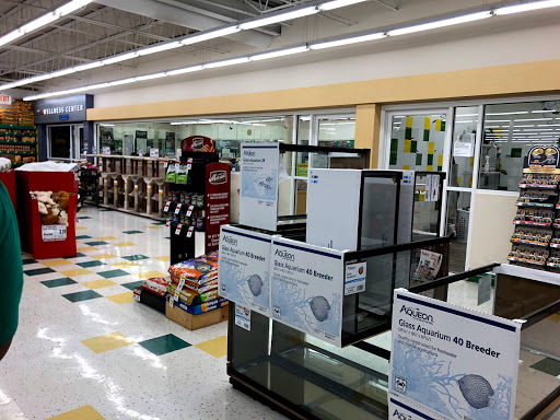 Pet Supply Store «Pet Supplies Plus», reviews and photos, 5092 Mayfield Rd, Lyndhurst, OH 44124, USA