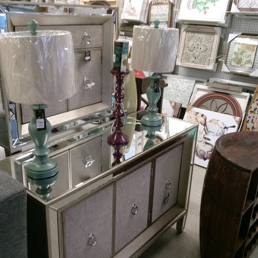 Home Goods Store «Tuesday Morning», reviews and photos, 23855 Hawthorne Blvd, Torrance, CA 90505, USA