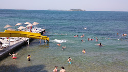 İzmir Urla Saklikoy Plaj'in fotoğrafı ve yerleşim