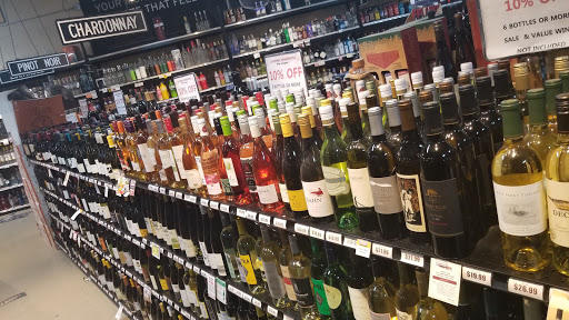 Wine Store «Cardinal Warehouse Wine & Liquors», reviews and photos, 7780 N Milwaukee Ave, Niles, IL 60714, USA