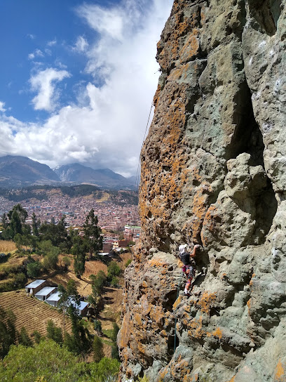 Los Olivos Rock Climbing & Bouldering