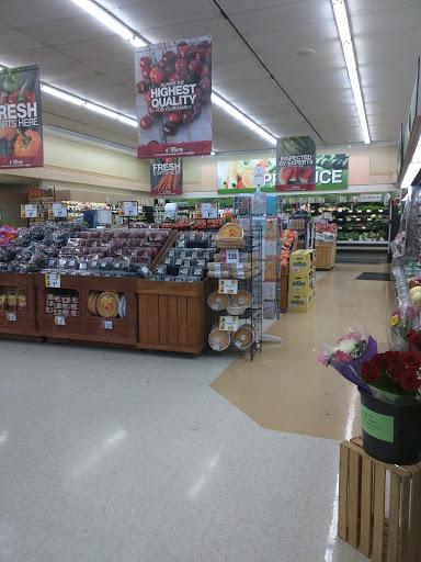 Department Store «TOPS Friendly Markets», reviews and photos, 121 E Main St, Westfield, NY 14787, USA